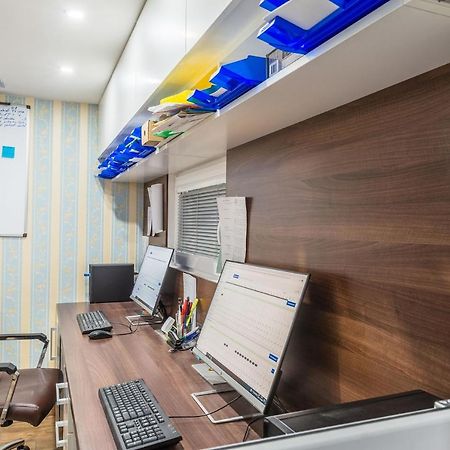 פרשוב Hostel One מראה חיצוני תמונה